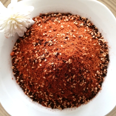 7つは赤いShichimiのチリ パウダー ソース日本のShichimi Togarashiに風味を付ける