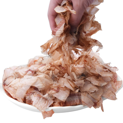 Katsuobushiの日本のTakoyakiのための500gによって乾燥されるカツオの魚の薄片に味をつけるシーフード