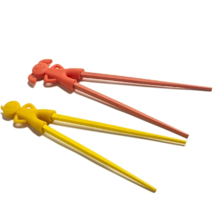 OEMの使い捨て可能なタケ箸18.5cm 20.5cmの双生児の上の切口