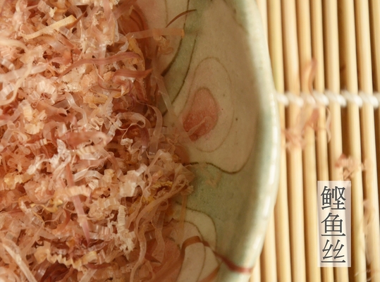 乾燥されたカツオの魚に500g味をつけるシーフードは日本スープのためのはげる