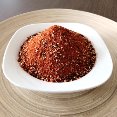 Togarashi乾燥されたShichimiの唐辛子はコショウの乾燥50gのびんのパッケージにソースをかける