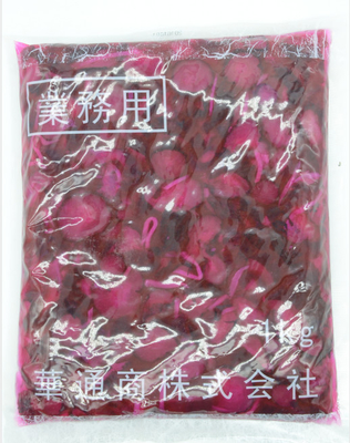 寿司Shibazukeはスライスされたきゅうり500gの甘く塩辛い好みをピクルスにした
